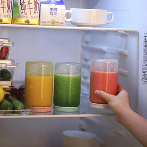 Caneca Portátil para Espremer Frutas com Recarregamento de Espremedor de Frutas Integrado