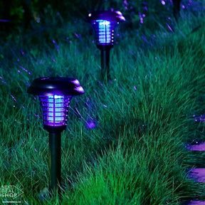 Lâmpada Led Eliminadora de Mosquitos com Painel Solar